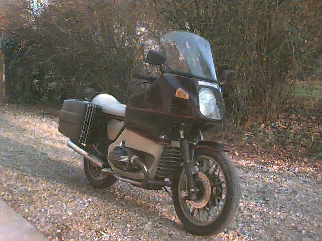 R100RT